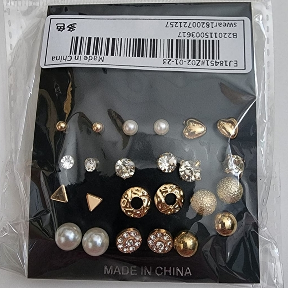 12 Pairs Mixed Shapes Stud Earrings - Picture 3 of 3